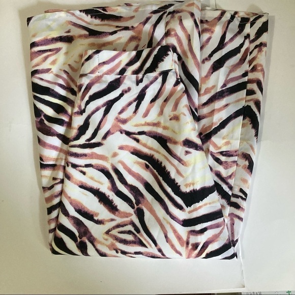 KENDALL & KYLIE Blush Midi Skirt - Picture 16 of 16